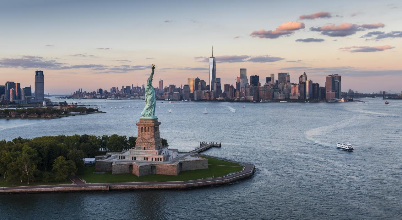 New-York-City_New-York_-Statue-of-Liberty-GettyImages-539667859_super